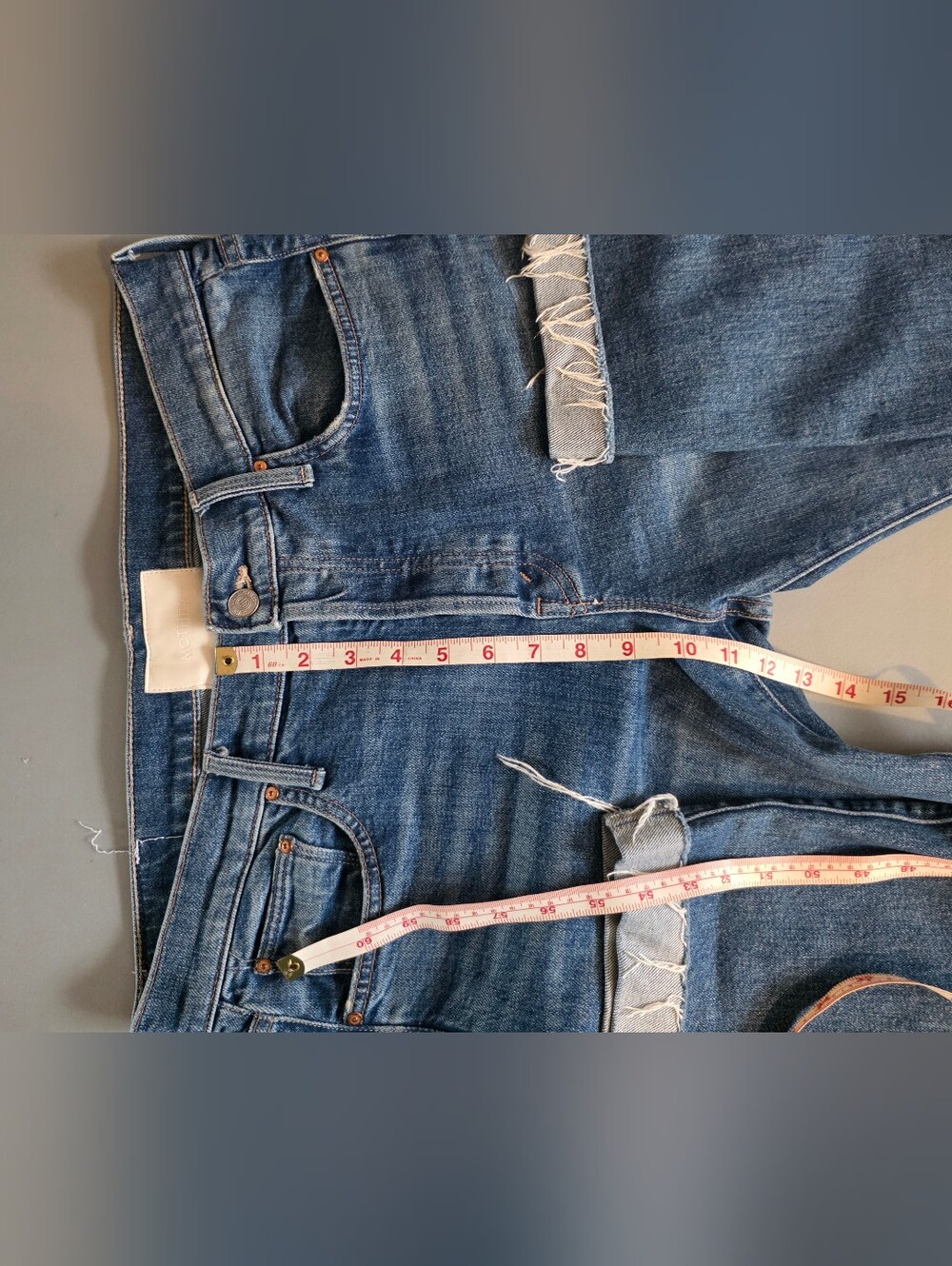 Mother The Scrapper Cuff Ankle Fray in Running With Scissors Women's Jeans 29 - Picture 12 of 16